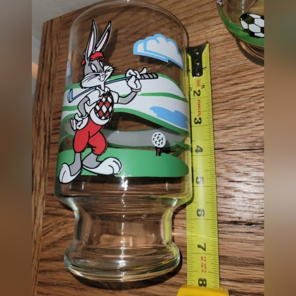Looney Toon Glasses , Oversized, Set Of 3 - Picture 2 of 2